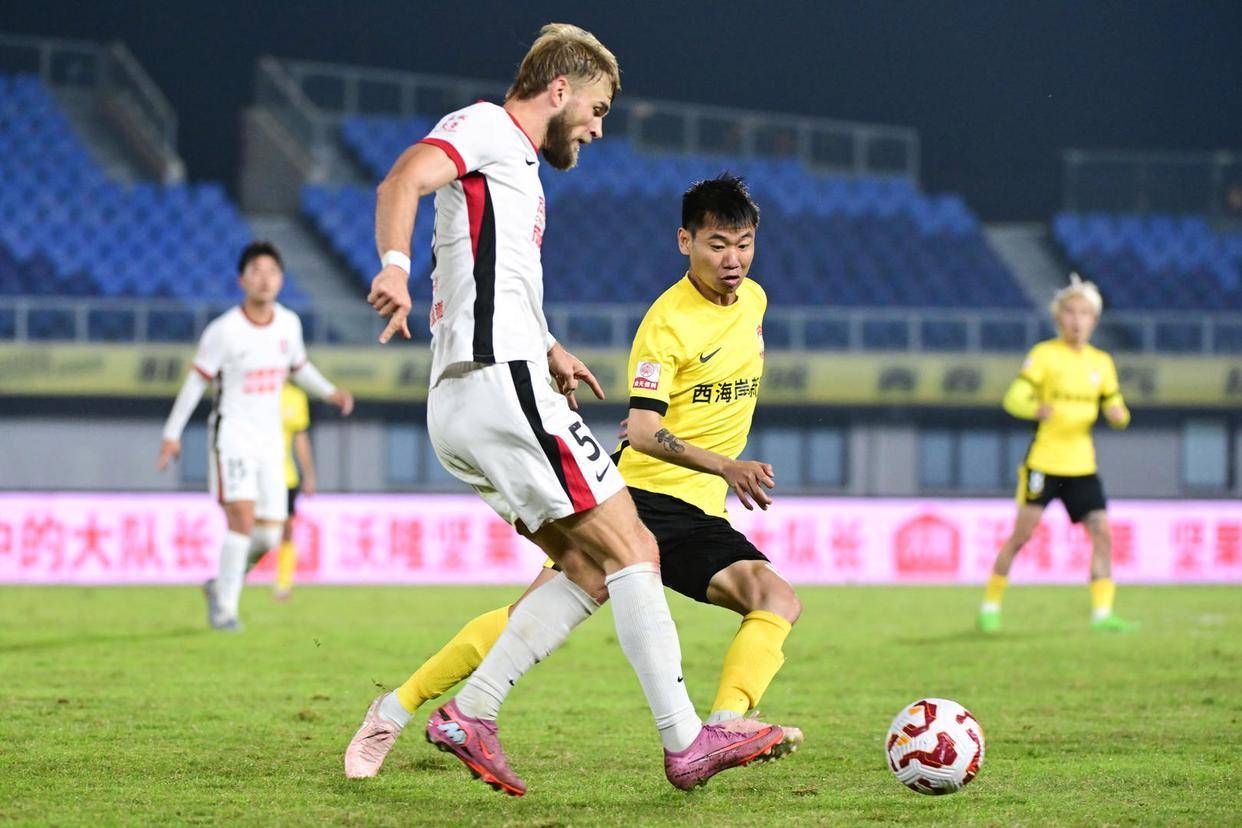 关于关键时刻成都蓉城备战欧篮联；回应争议细节曝光；引发热议；团队化学反应显著的信息-爱游戏平台