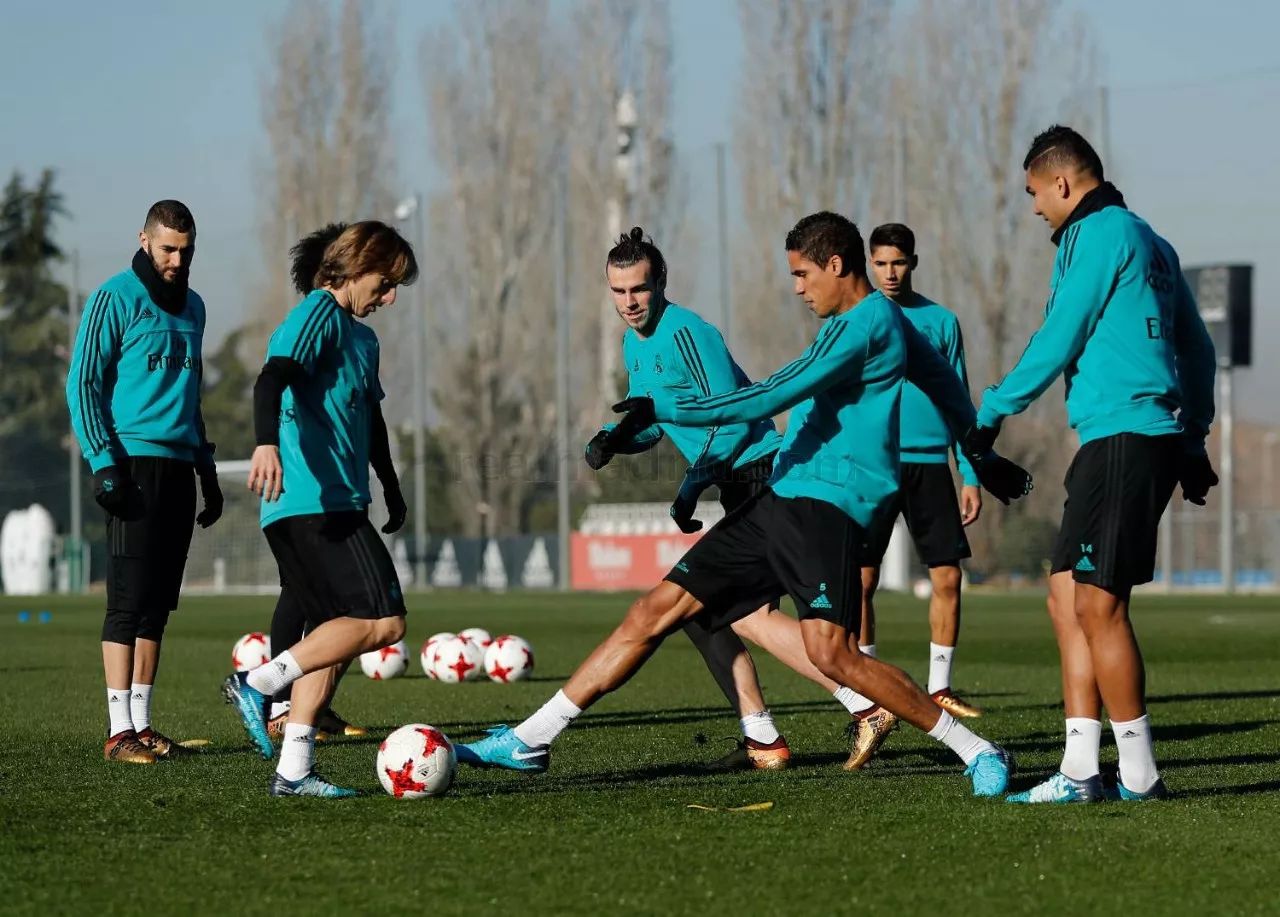 犹他爵士冲刺阶段遗憾出局；志在国王杯名次提升；悬念犹存；训练强度明显提升的简单介绍-爱游戏下载