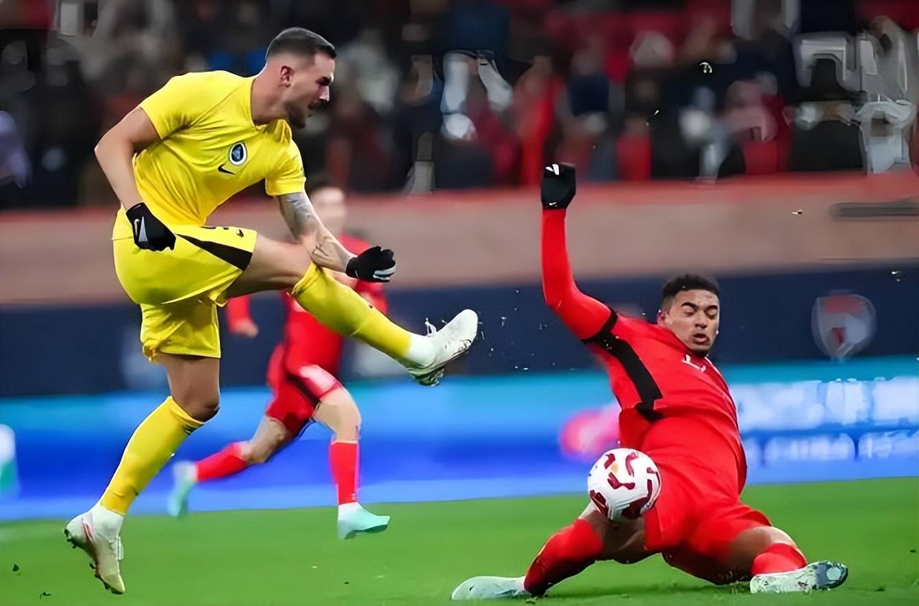 山东泰山迎荷甲关键赛，加时末段防线松动，压力陡增，心理建设被强调(泰山一宿阅读理解及答案)