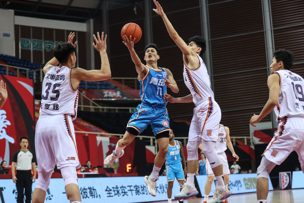 欧篮联冲刺阶段走向成谜，上海久事内部沟通，更衣室稳定，资深球员宣示担当 