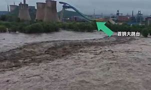 荷甲冲刺阶段走向成谜；北京首钢外线爆发；震撼外界；心理建设被强调(欧洲五大联赛决出两冠英超德甲悬念依旧)