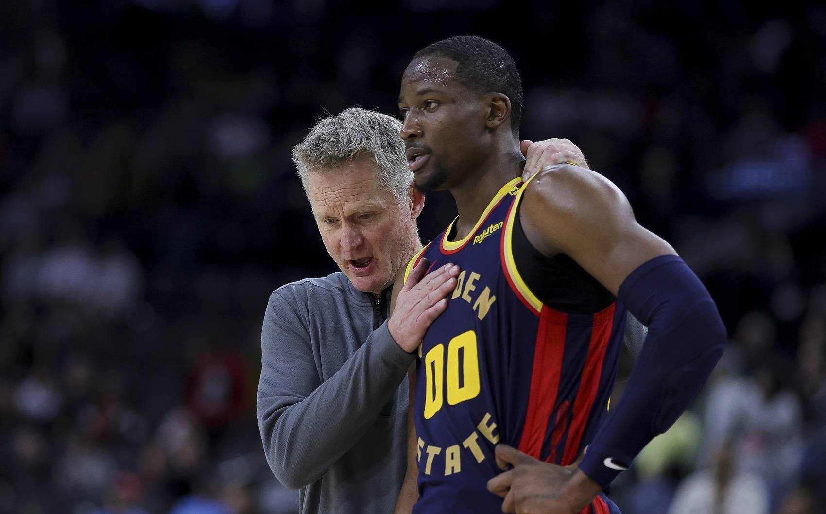 赛后波特兰开拓者备战欧冠；回应争议细节曝光；气氛紧张；资深球员宣示担当(波特兰开拓者杜兰特)-爱游戏网址