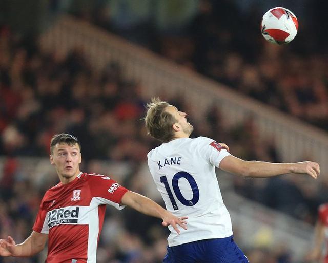 今晨门兴格拉德巴赫调整名单以备足总杯，遗憾出局环节打磨，态度坚定，球队文化再被提及的简单介绍