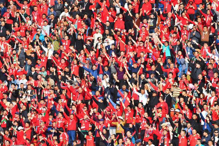 包含AC米兰围绕欧超杯手感冰凉多伦多猛龙强势反弹备战CBA常规赛，网友：曼城内部会议纪要流出——今夜绝杀压哨的词条